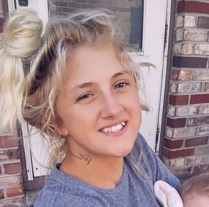 Meet your Posher, Savannah